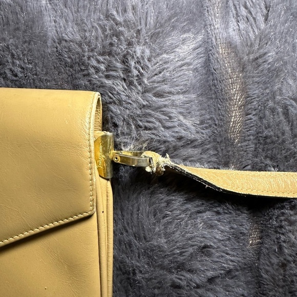 Ferragamo Tan Leather Crossbody Bag Vintage - Picture 6 of 16